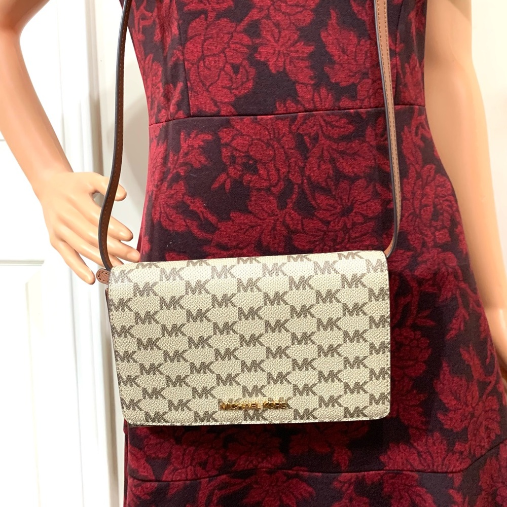 Michael Kors Jet Set Item Large Multi  Crossbody Clutch MK Logo Natural Lugguage